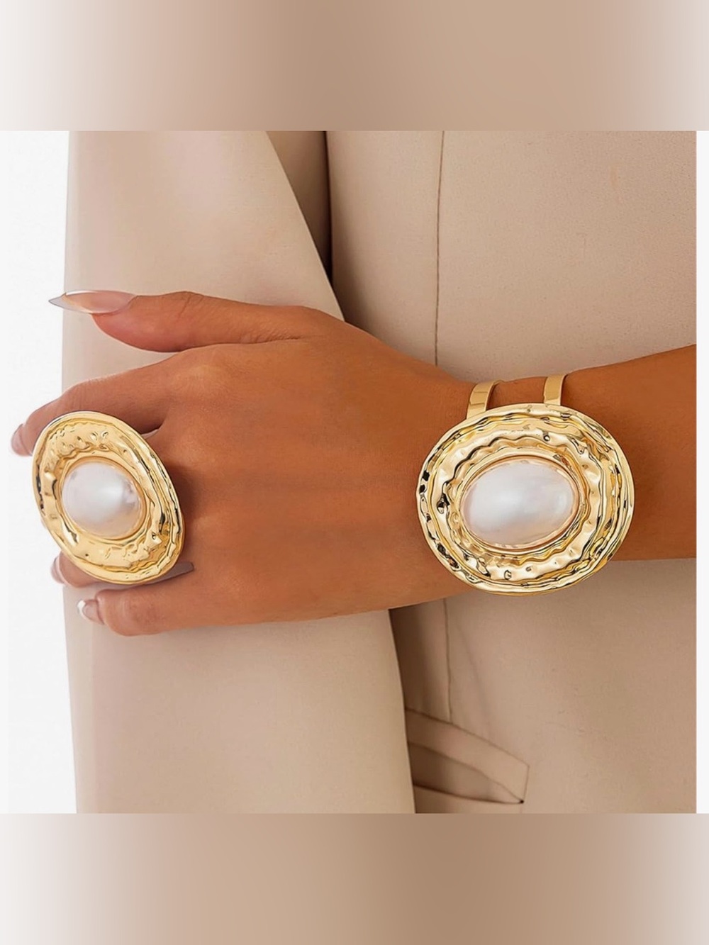 Elegant Oval Bracelet and Rings Set Exaggerated Jewelry Fashionable Women